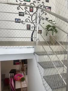 Rede de proteção para escada interna e mezanino com guarda-corpo de aço inox no bairro Piratininga em Campo Grande MS - UauTelas Bairro Piratininga MS